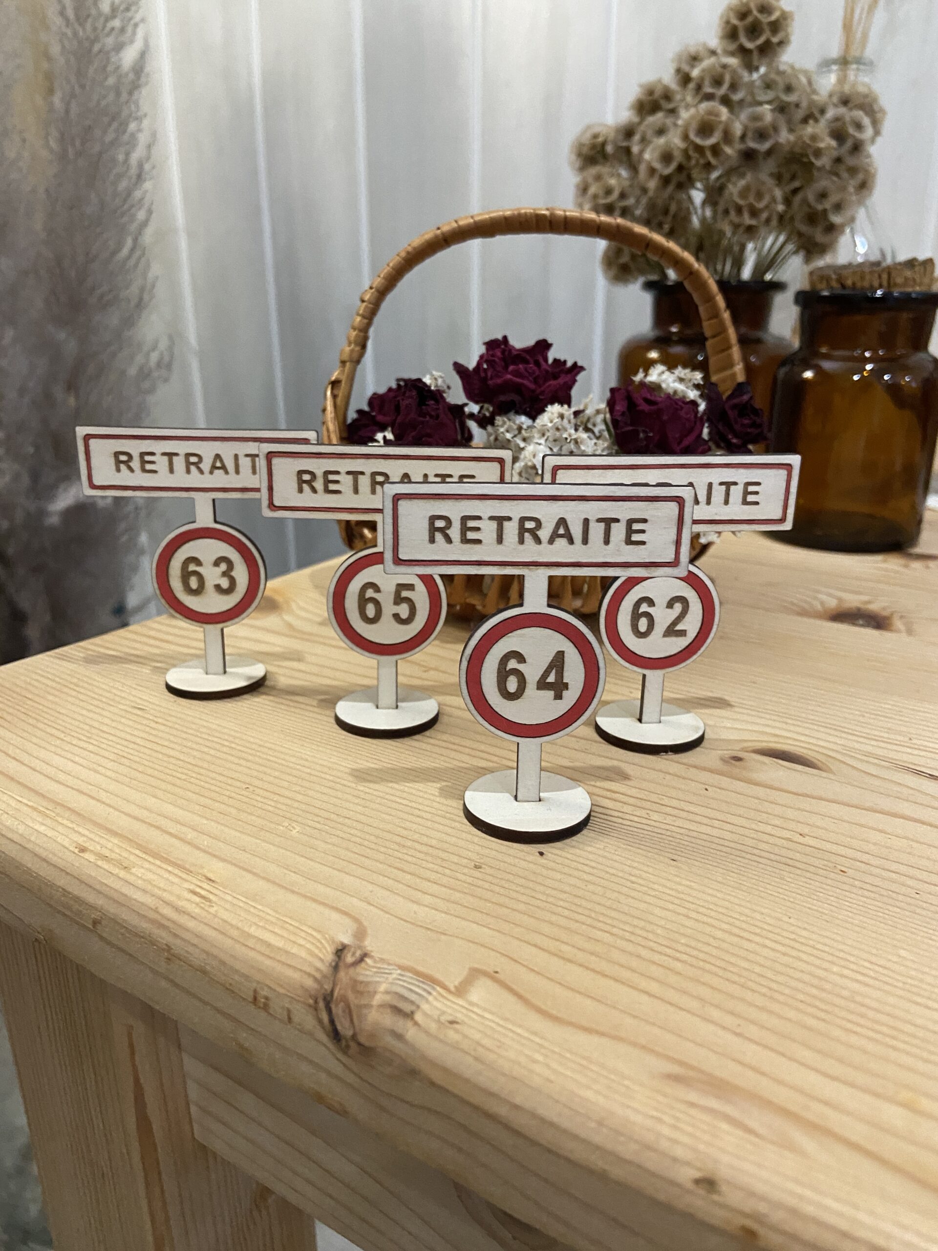 Panneaux humoristiques "Retraite"