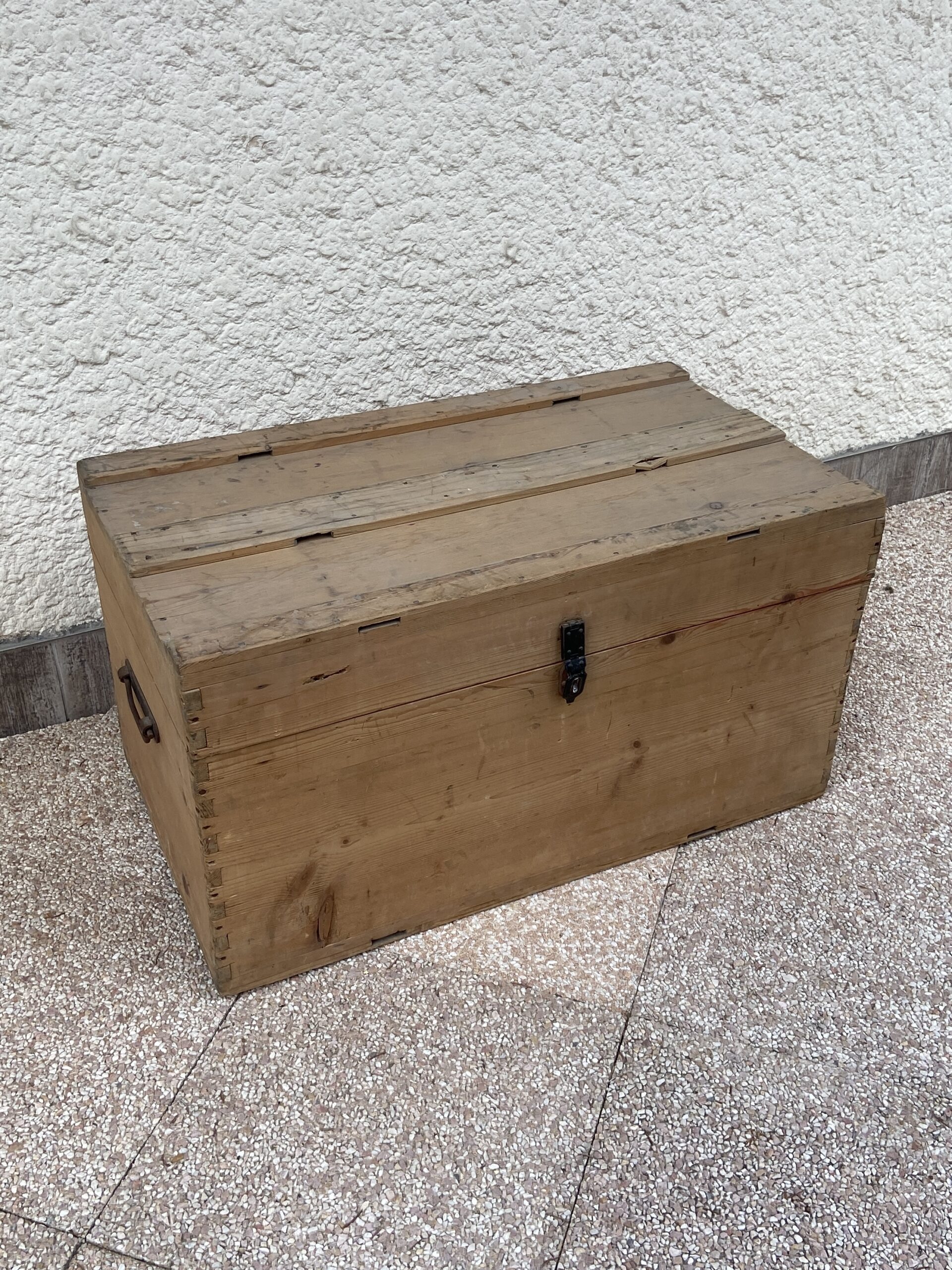 Malle en bois - avant